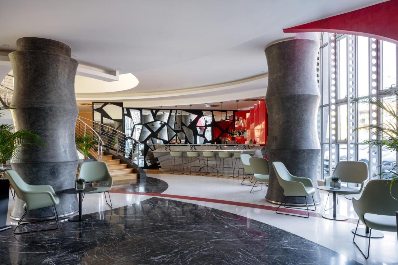 Una Hotels Malpensa Cerro Lago Maggiore Exterior foto